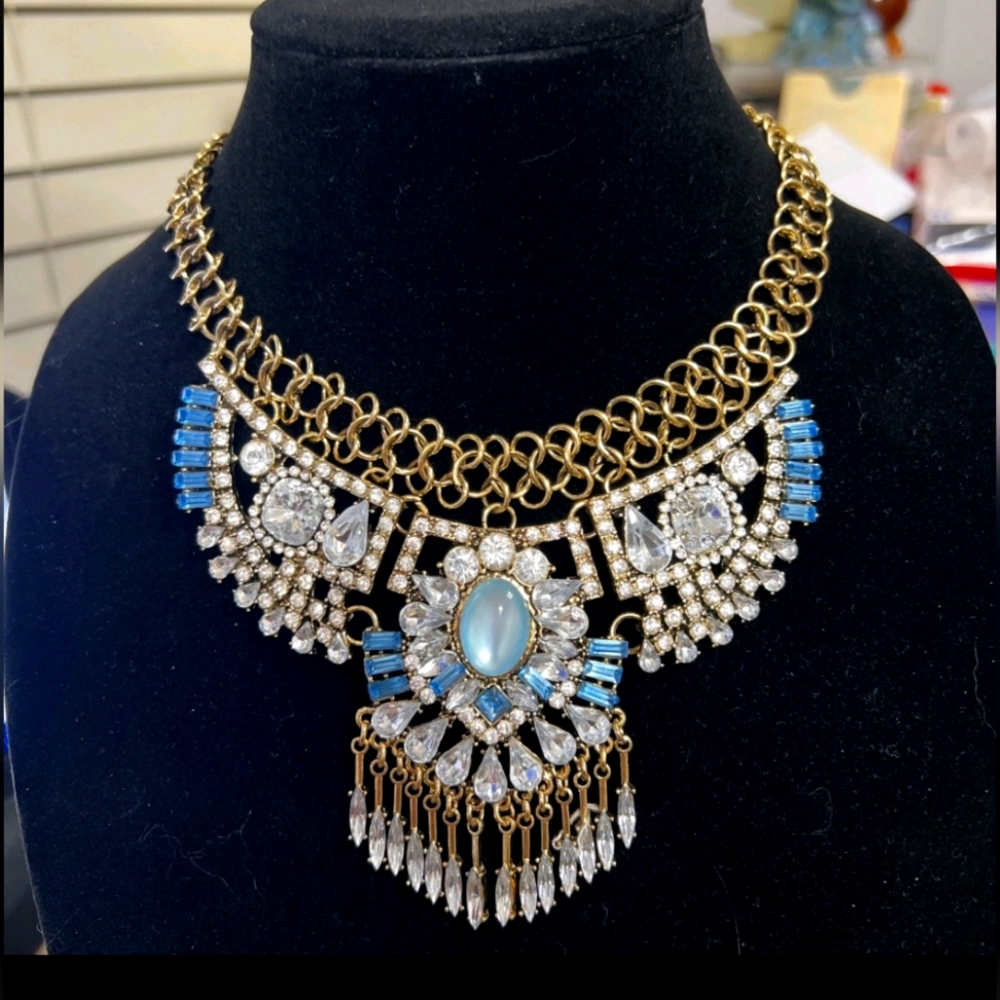 NWT Versona Necklace Statement Blue And White Stones GORGEOUS